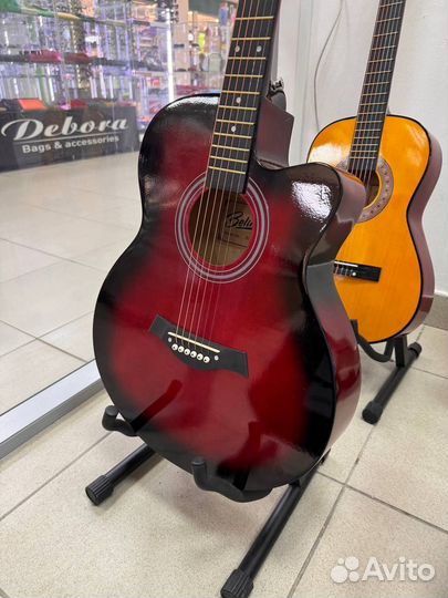 Акустическая гитара
