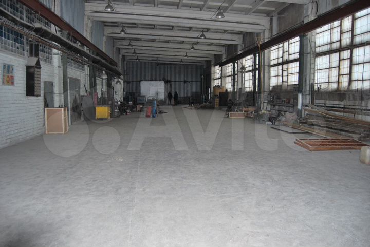 Производственное помещение, 2300 м²