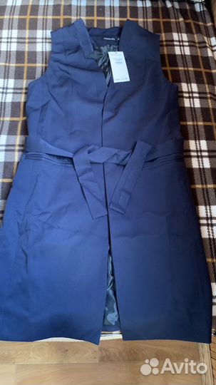 Жилетка женская новая с биркой