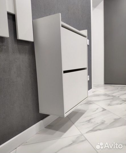 Белая для обуви тумба обувница