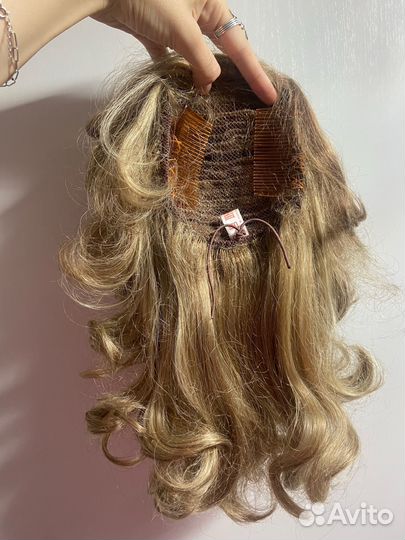 Шиньоны на заколках и наклядной хвост