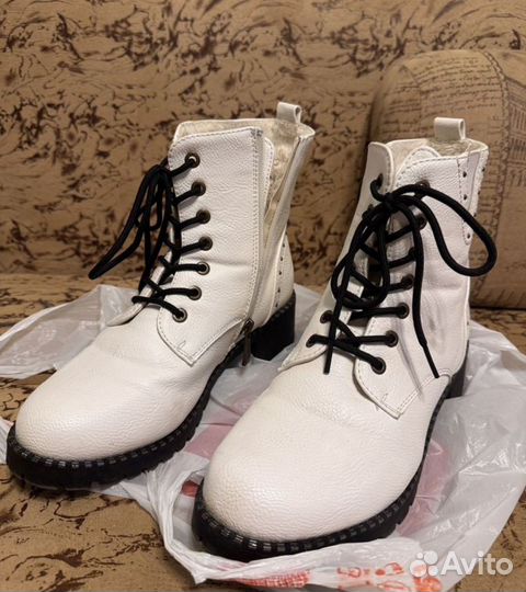 Ботинки женские зимние 39 размера бу