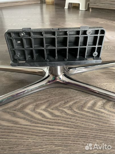 Подставка под телевизор