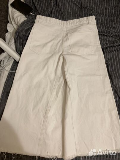 Джинсы белые широкие