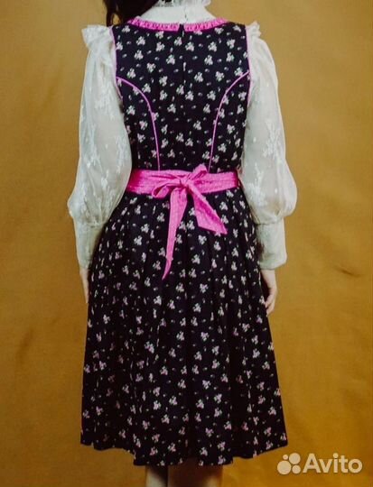 Дирндль Edel Herz Сербия