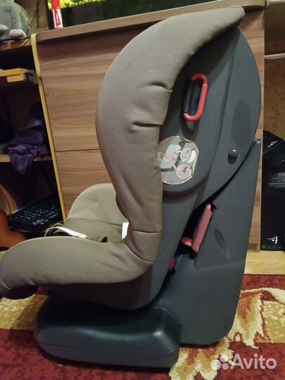 Автокресло Maxi cosi priori