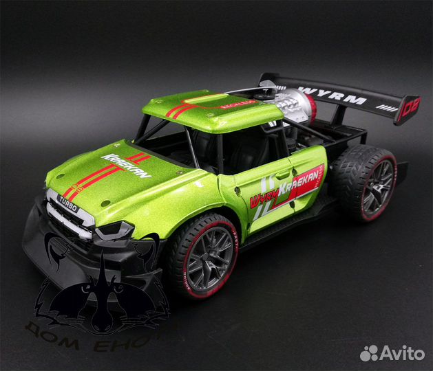 Машинка с ду на радиоуправлении с дымом