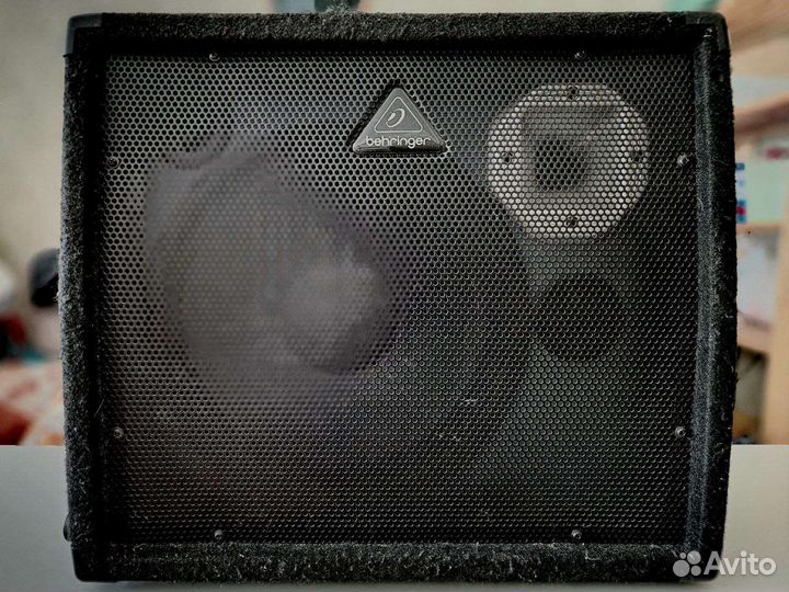 Behringer K1800FX комбоусилитель, 180 Вт