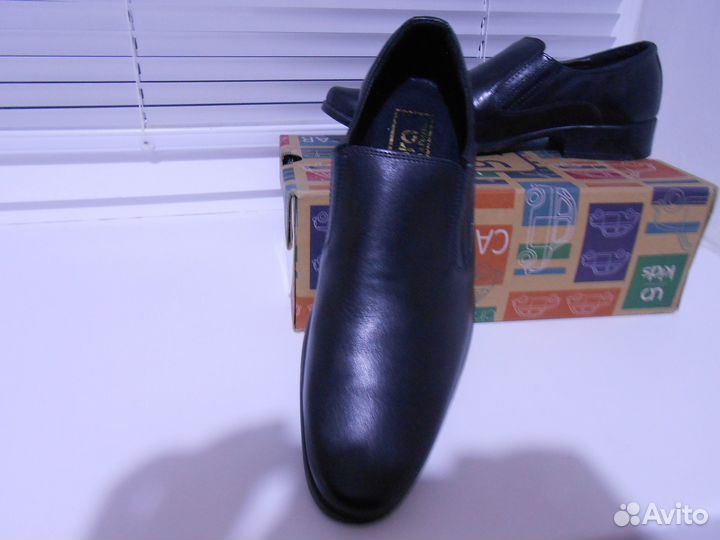 Продам туфли школьные для мальчика