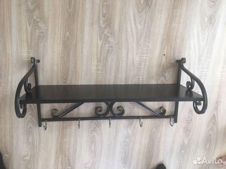 Вешалка с полкой для верхней одежды и головных убо