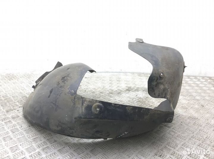 Защита арок передняя правая (подкрылок) Audi A3 8P