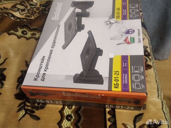 Кронштейн для колонок