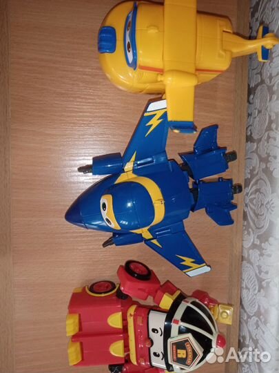 Робокар поли