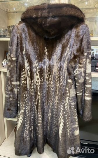 Шуба норковая с капюшоном 44
