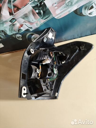 Фонарь задний левый Subaru Forester SJ5 2012г