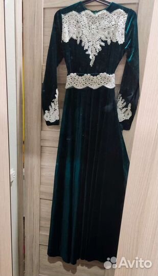 Платье на Никах 44-46