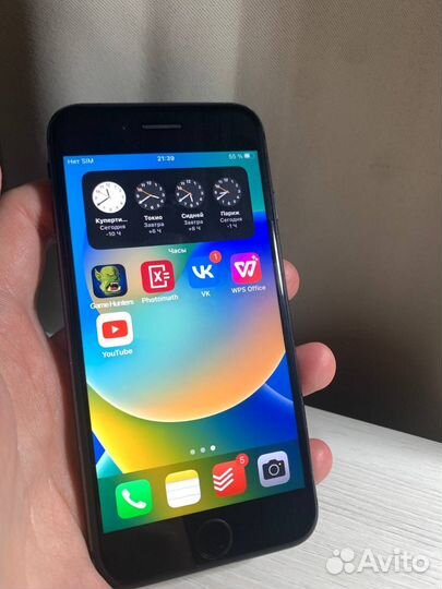iPhone 8, 64 ГБ