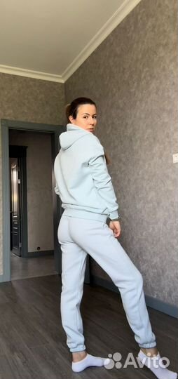 Костюм спортивный