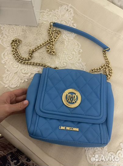 Сумка через плечо love moschino