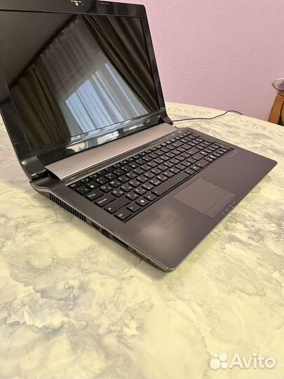 Ноутбук asus