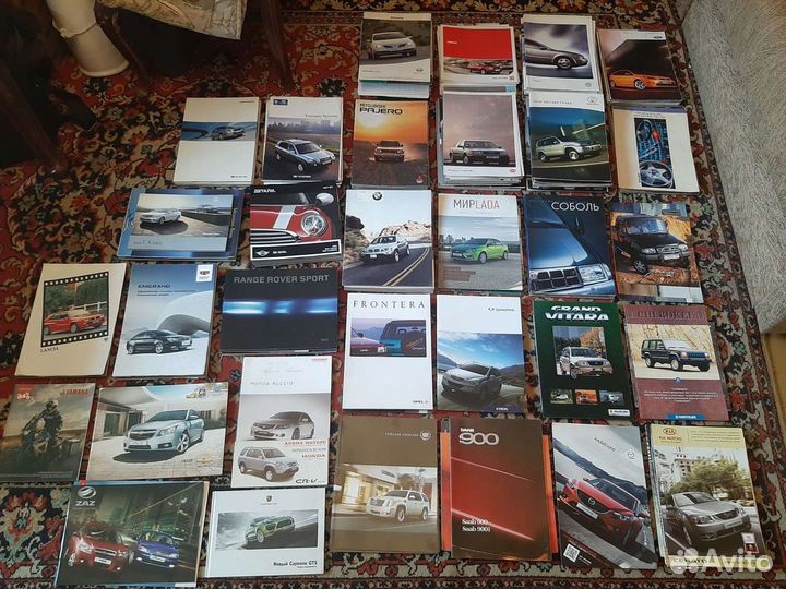Дилерские буклеты на многие авто
