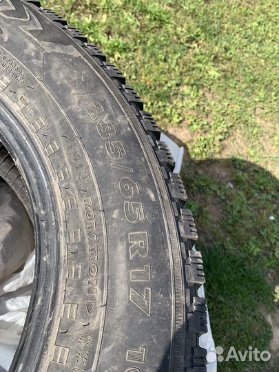 Nokian Tyres Hakkapeliitta 5 SUV 235/65 R17 106T