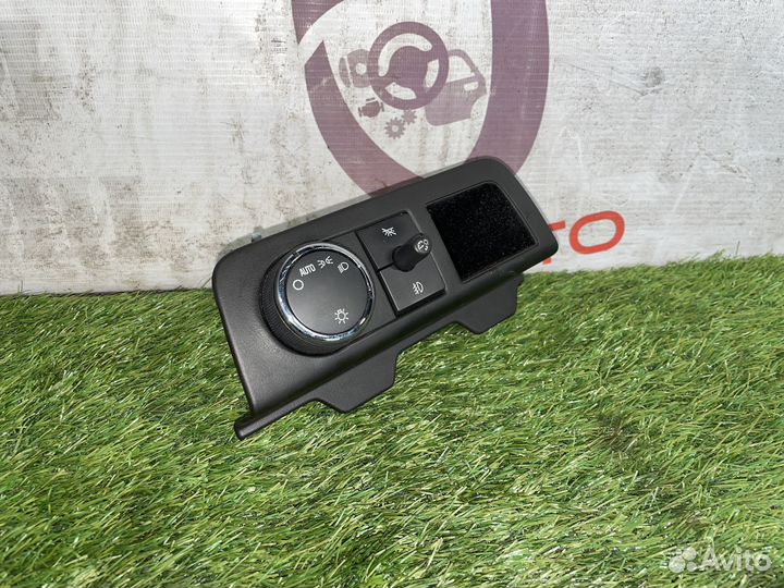 Переключатель света Cadillac Escalade GMT900