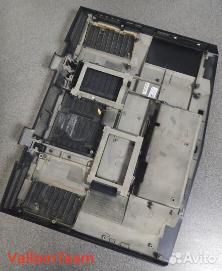 Лот M4030-2 Корпус с экраном от ноутбука dell