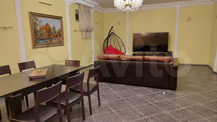 Коттедж 299,9 м² на участке 16 сот.