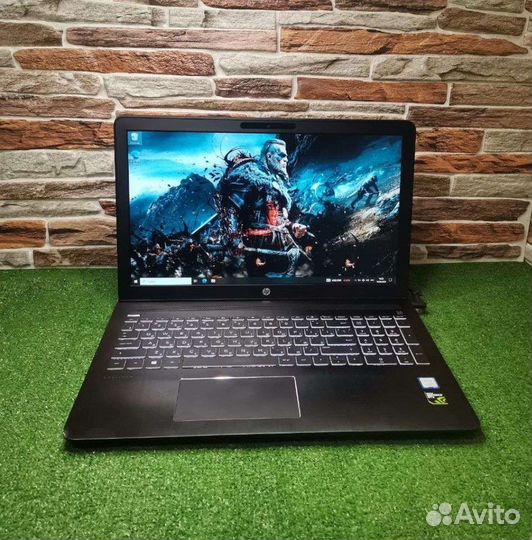Игровой ноутбук hp i7 4 ядра/GTX1050 4гб/ssd/8ozu