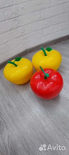 Ваза яблоко 3 шт и ваза губы