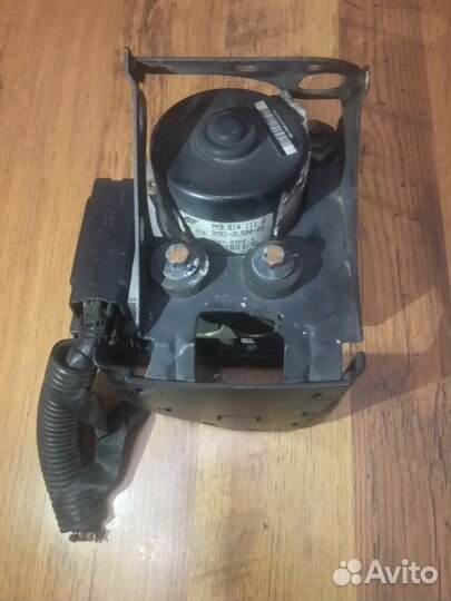 Блок ABS 7M3907379G