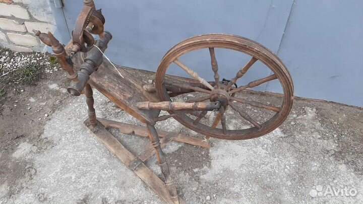 Прялка деревянная старинная