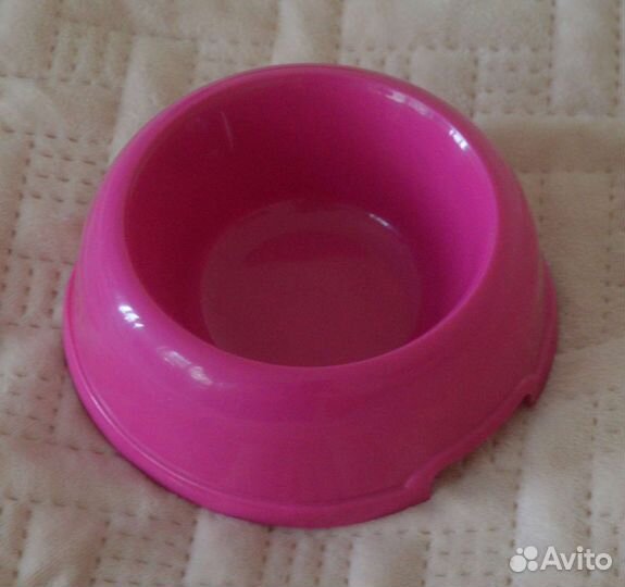 Мисочка розовая, пластмассовая