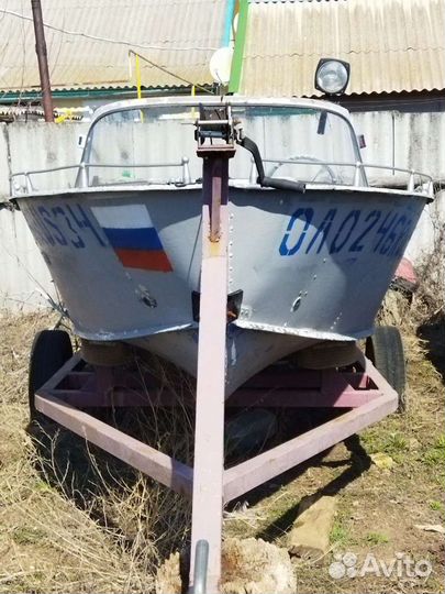 Моторная лодка Прогресс