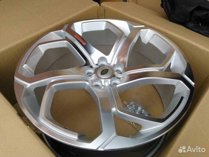 Диски Overfinch на Land Rover Ленд Ровер R22