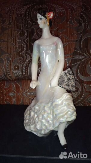 Статуэтка фарфор Балерина Кармен 