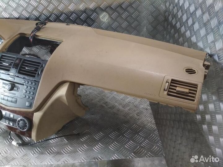 Торпедо Mercedes-Benz C-Class W204 (2007–2014)