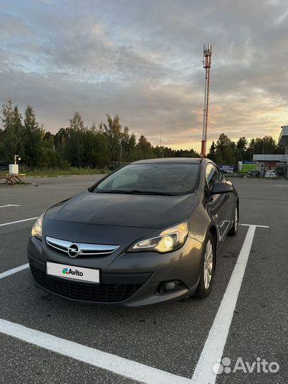 Opel Astra GTC, 2012