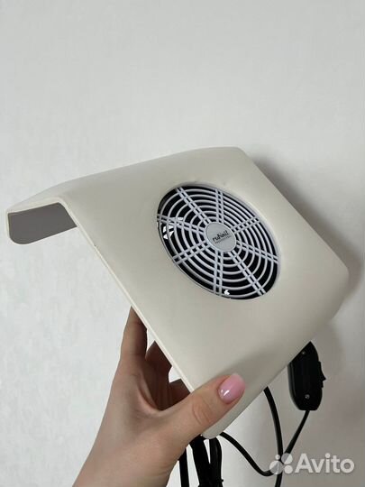 Новый пылесос для маникюра