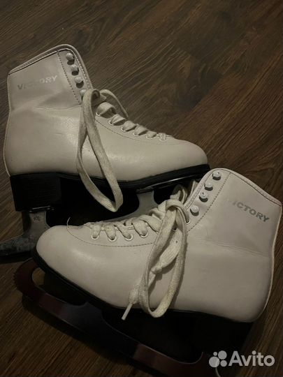 Коньки б/у р 37-38