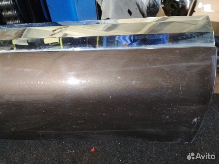 Молдинг двери задний правый Volkswagen Touareg