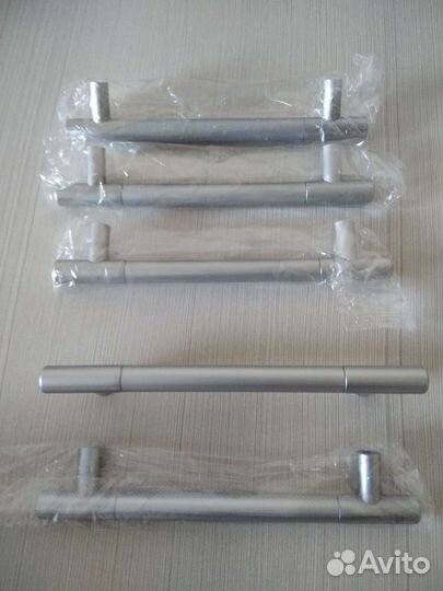 Мебельные ручки 128 мм