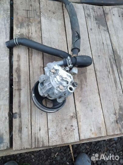 Насос гидроусилителя руля Nissan