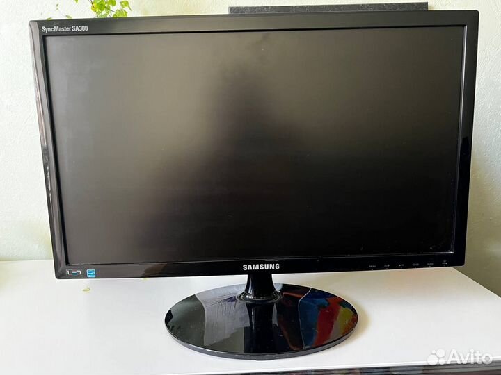 Монитор 21.5 Samsung в идеальном состоянии