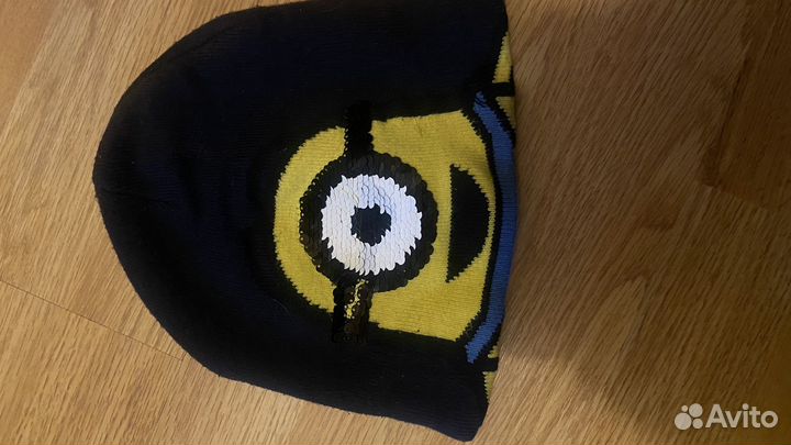 Детская шапка с пайетками