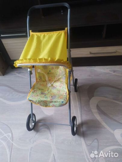 Коляска кукольная