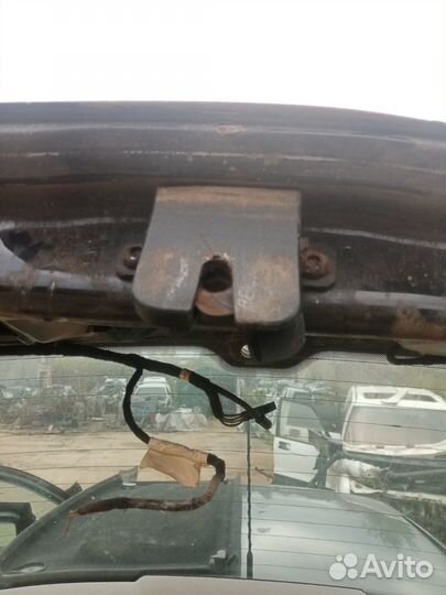 Замок багажника Volkswagen Golf 4 хэтчбек