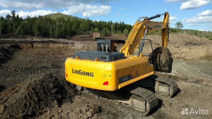 Гусеничный экскаватор LiuGong CLG933E, 2023