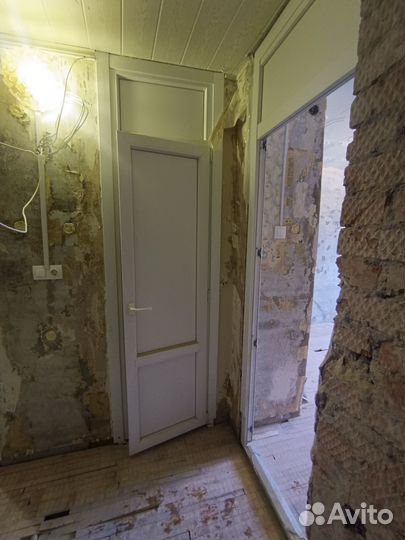 Двери пластиковые бу